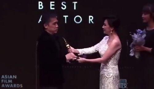 刘嘉玲获奖视频,获奖视频背后的感动瞬间