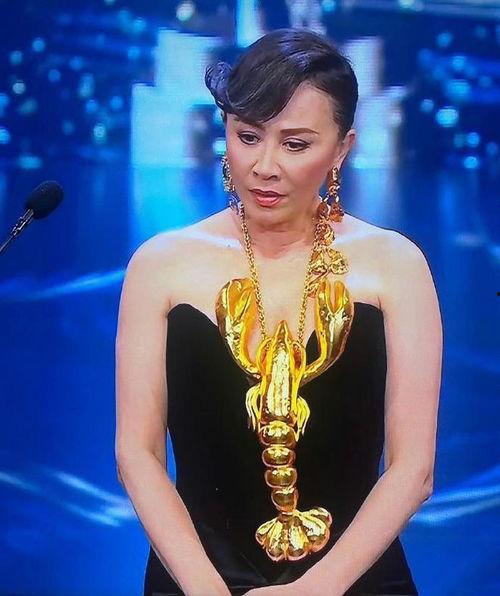 刘嘉玲获奖视频,获奖视频背后的感动瞬间