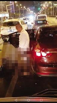 帅哥小便视频,帅哥小便视频引发网友热议,真相究竟如何?